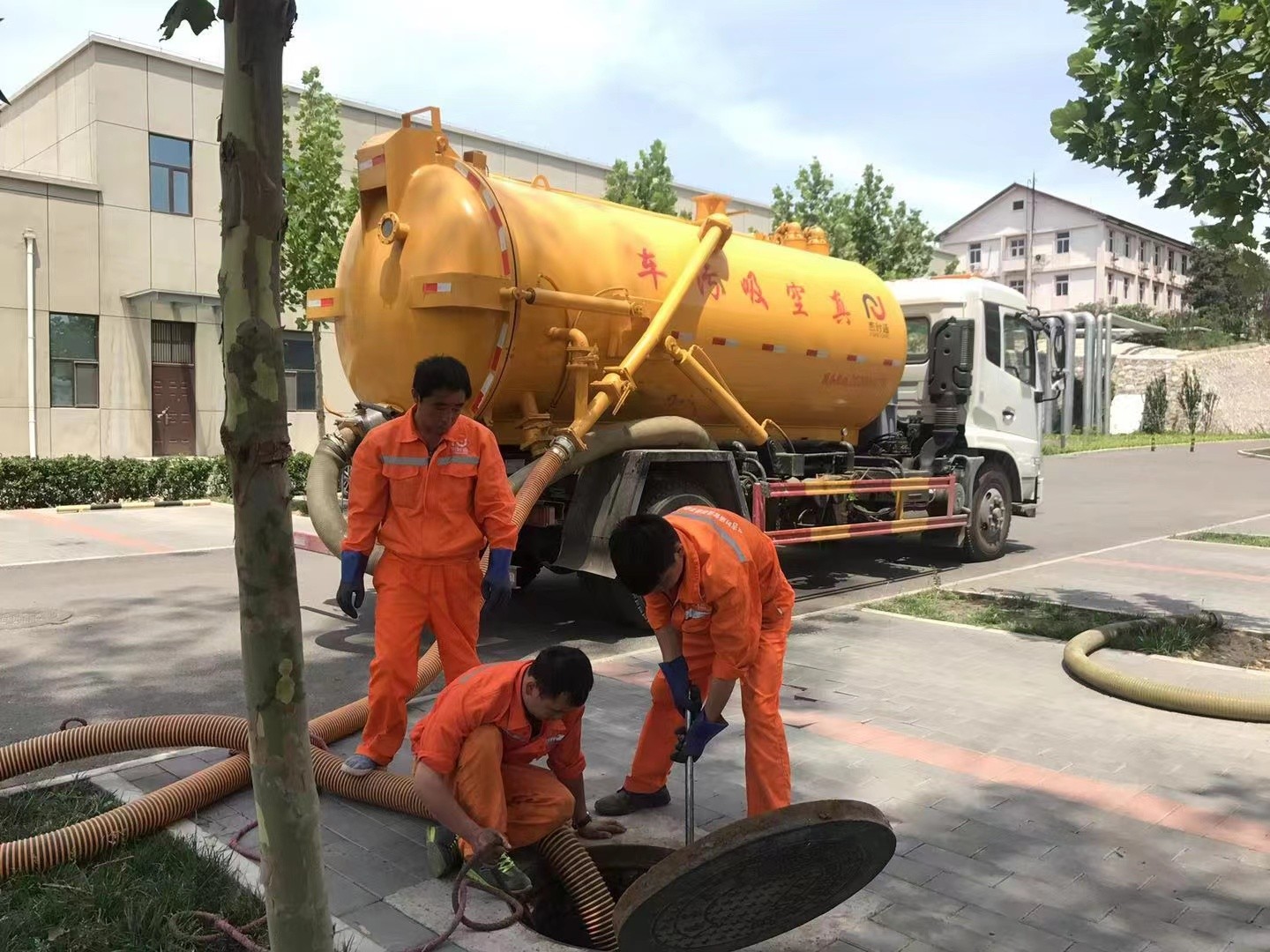 宁县化粪池清理与5-8吨吸粪车施工效率分析